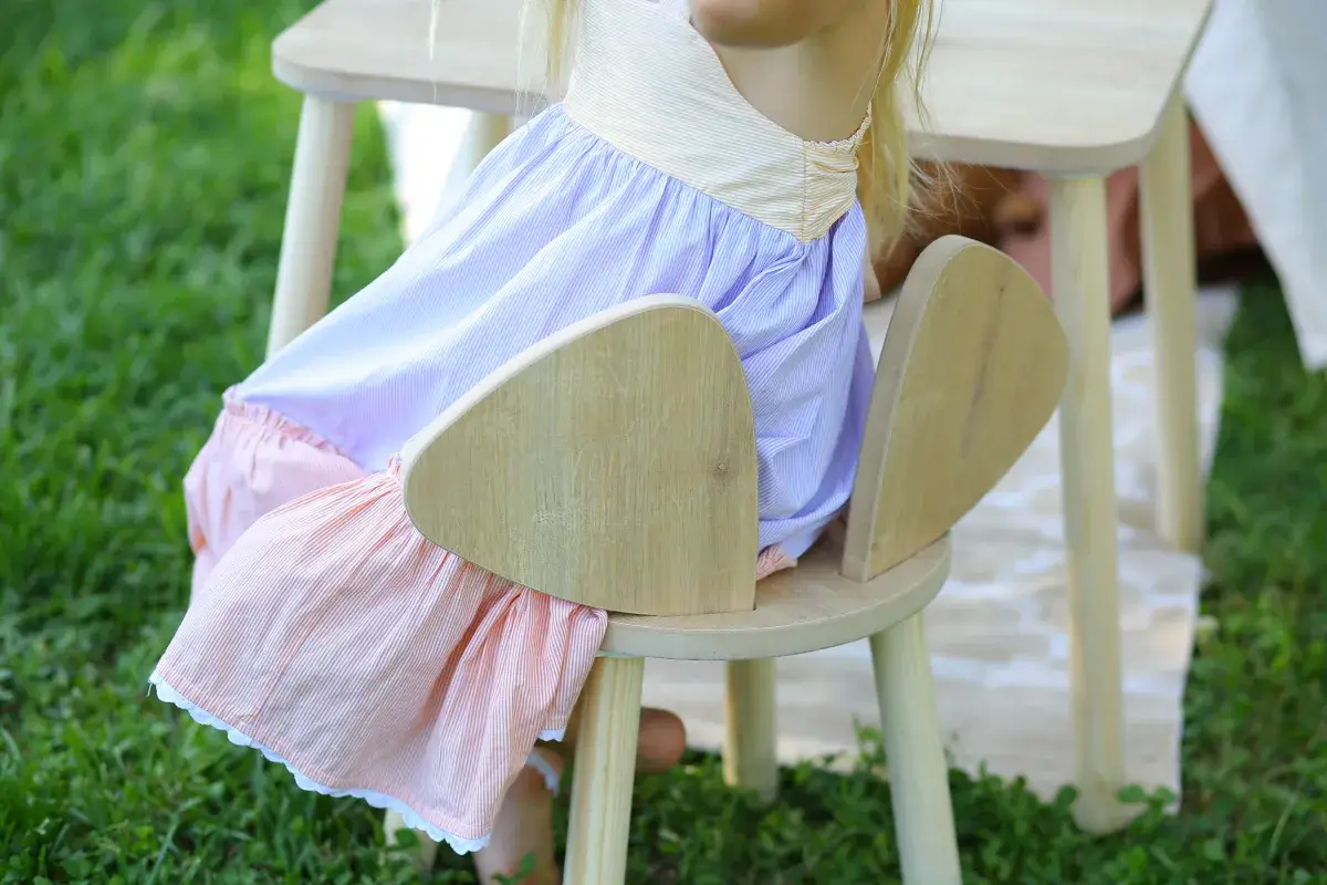 Çocuklar İçin Ergonomik Çalışma Masası ve Sandalye_themimar